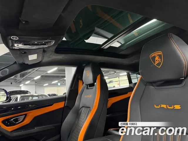 Lamborghini Urus 2024 — фото 12