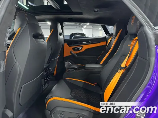 Lamborghini Urus 2024 — фото 13