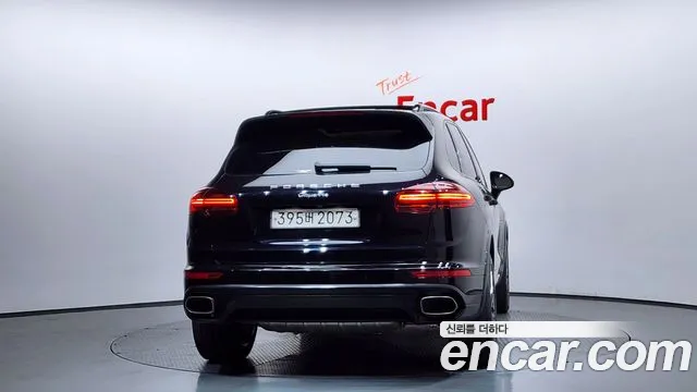 Porsche Cayenne 2017 — фото 4
