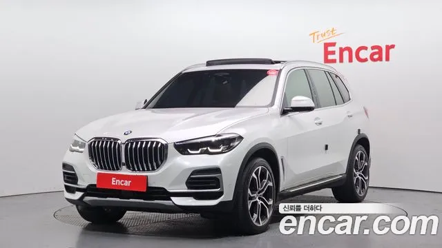 BMW X5 2022 — фото 1