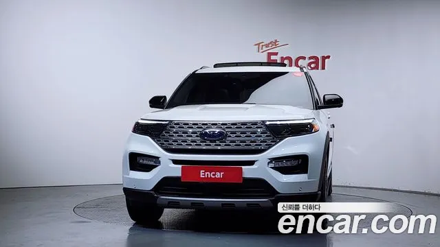Ford Explorer 2022 — фото 3