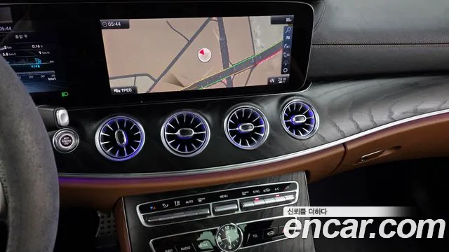 Mercedes-Benz E-Class 2019 — фото 14