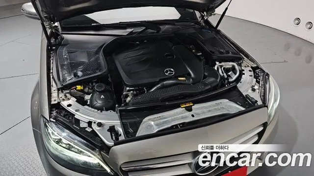 Mercedes-Benz C-Class 2020 — фото 5