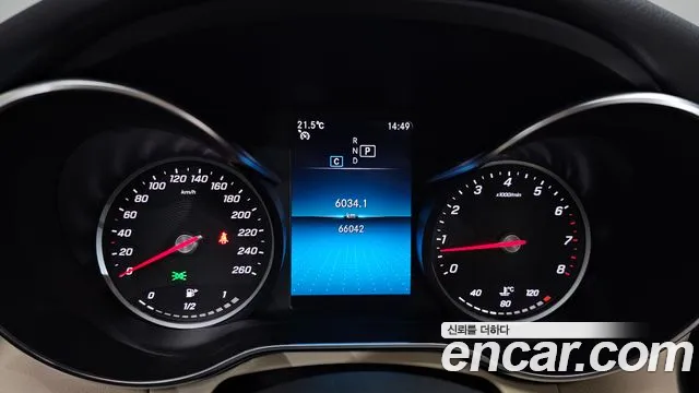 Mercedes-Benz C-Class 2020 — фото 10