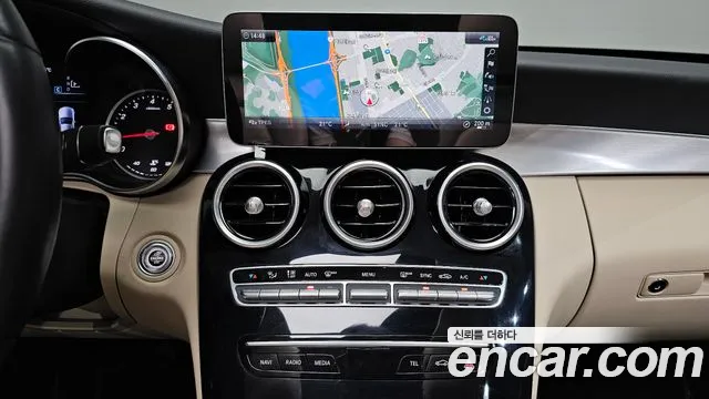 Mercedes-Benz C-Class 2020 — фото 18
