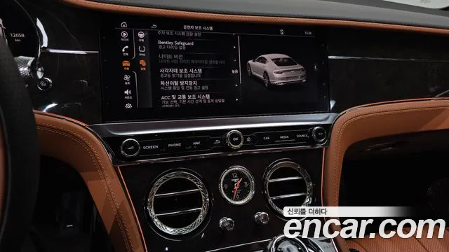 Bentley Continental 2022 — фото 15