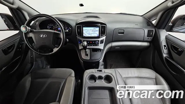 Hyundai Starex 2018 — фото 7
