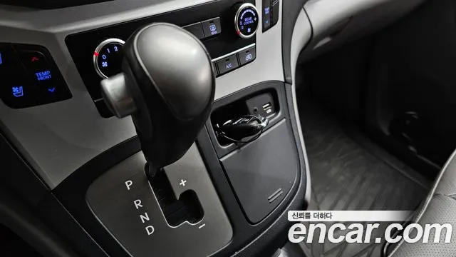 Hyundai Starex 2018 — фото 9