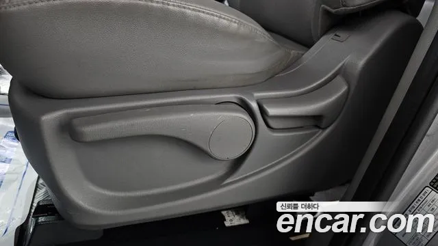 Hyundai Starex 2018 — фото 19