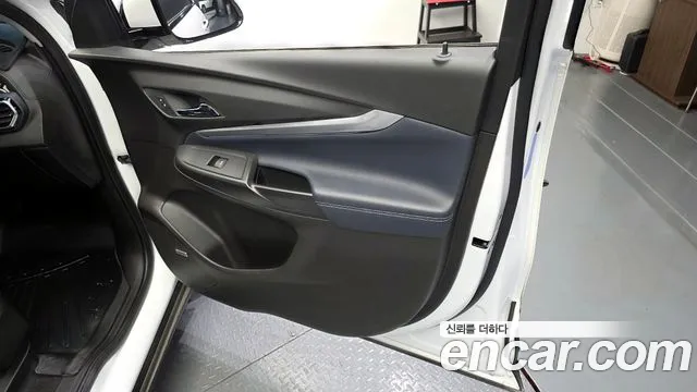 ChevroletGMDaewoo 볼트 EUV 2023 — фото 14