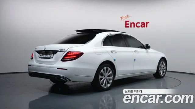 Mercedes-Benz E-Class 2017 — фото 2