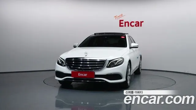 Mercedes-Benz E-Class 2017 — фото 3
