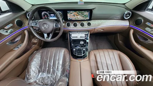 Mercedes-Benz E-Class 2017 — фото 7