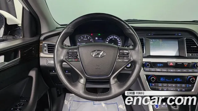 Hyundai Sonata 2016 — фото 15