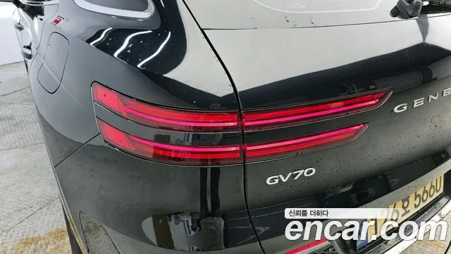 Genesis GV70 2021 — фото 9