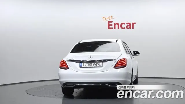 Mercedes-Benz C-Class 2017 — фото 4