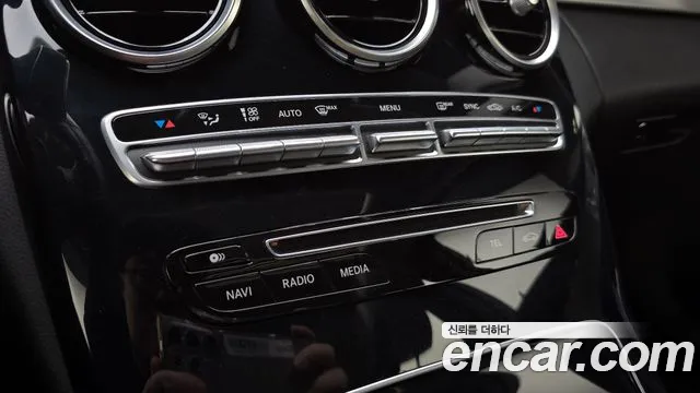Mercedes-Benz C-Class 2017 — фото 18