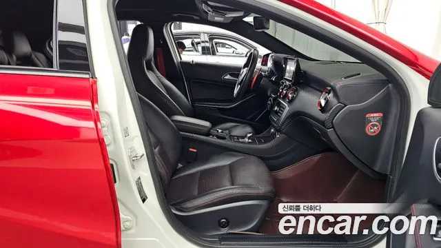 Mercedes-Benz A-Class 2015 — фото 11