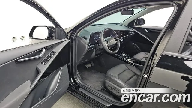 Kia Niro 2024 — фото 12