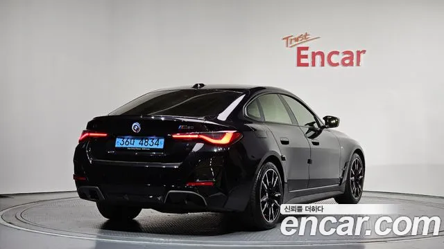 BMW i4 2023 — фото 2