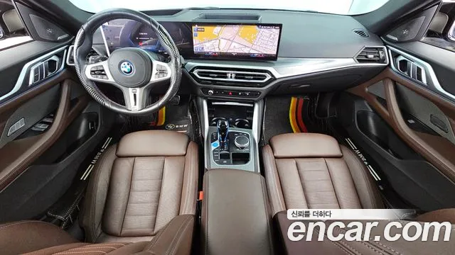 BMW i4 2023 — фото 10
