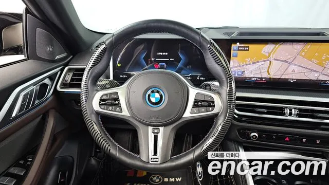 BMW i4 2023 — фото 19