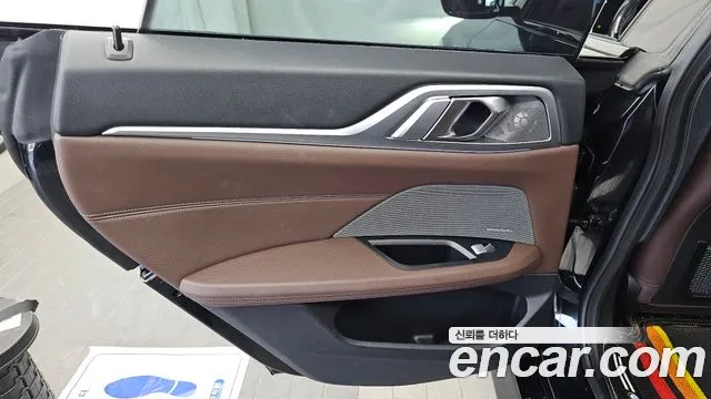 BMW i4 2023 — фото 15