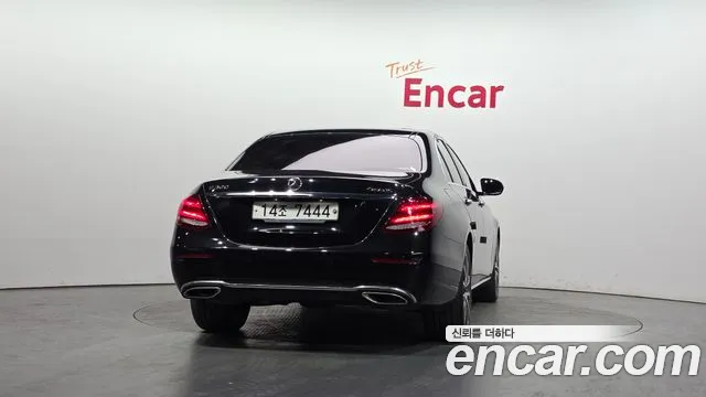 Mercedes-Benz E-Class 2019 — фото 4