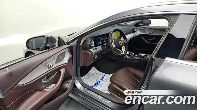 Mercedes-Benz CLS-Class 2019 — фото 10