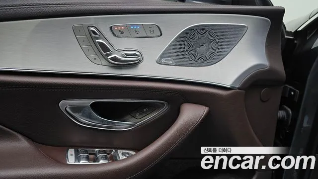 Mercedes-Benz CLS-Class 2019 — фото 13