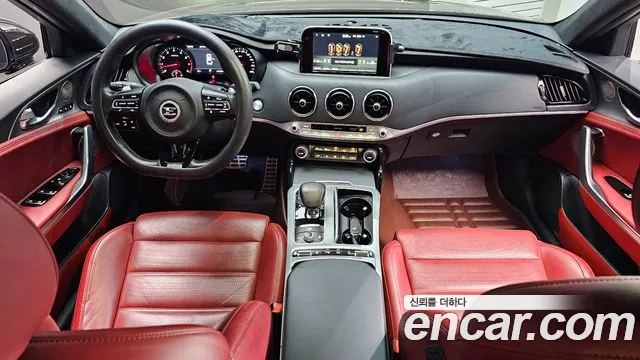 Kia Stinger 2018 — фото 10