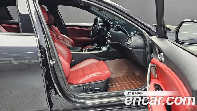 Kia Stinger 2018 — фото 17