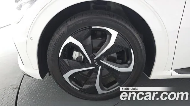 Kia EV6 2022 — фото 4