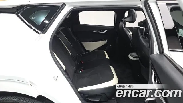 Kia EV6 2022 — фото 17