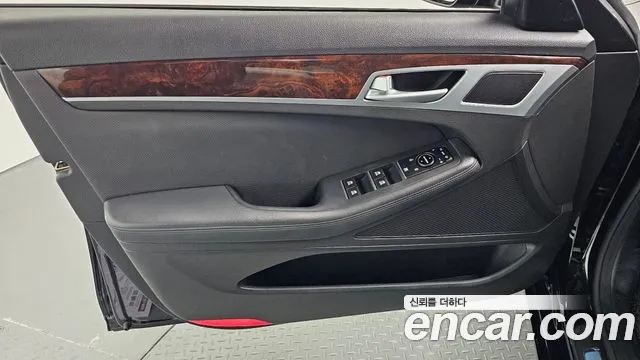 Hyundai Genesis 2015 — фото 14