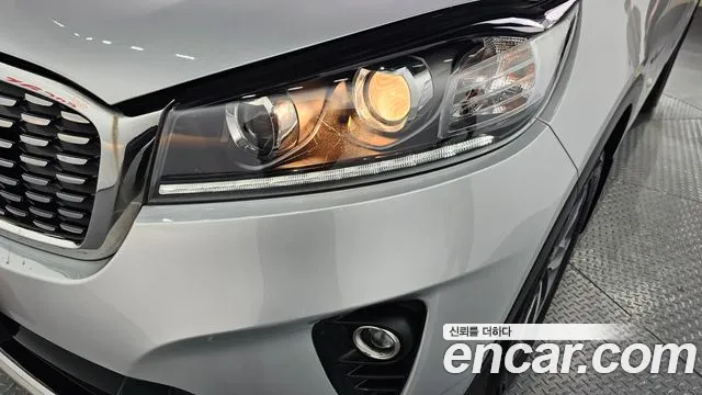 Kia Sorento 2019 — фото 8