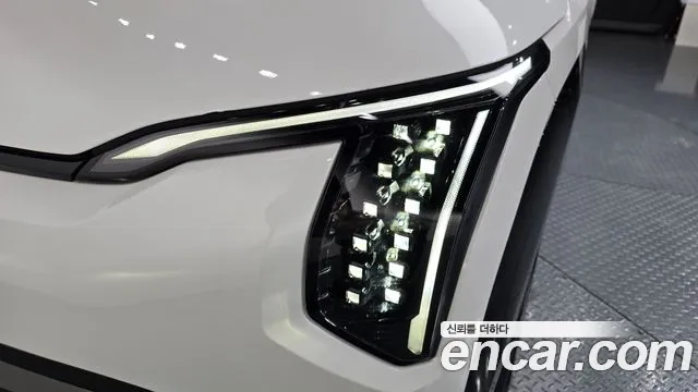 Kia EV3 2025 — фото 8