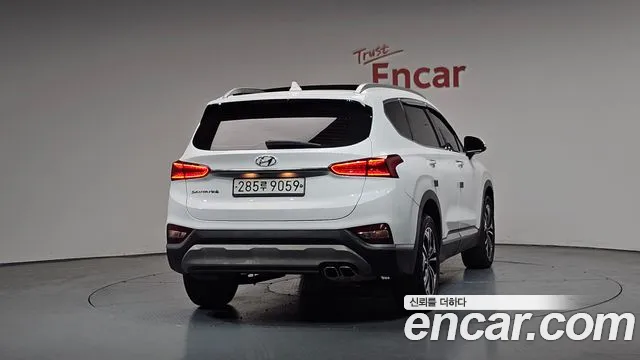 Hyundai Santafe 2020 — фото 3