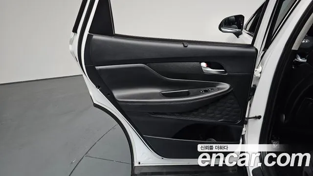 Hyundai Santafe 2020 — фото 14