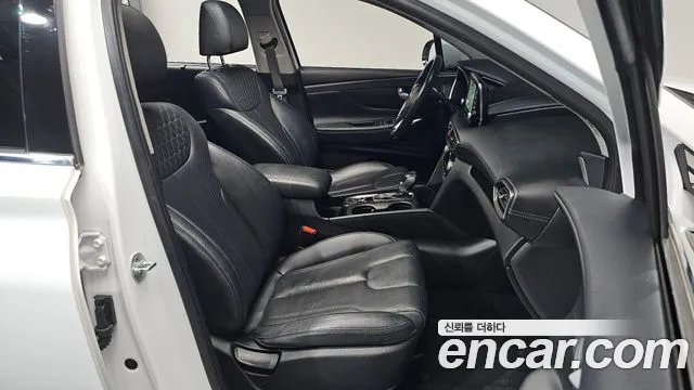 Hyundai Santafe 2020 — фото 15