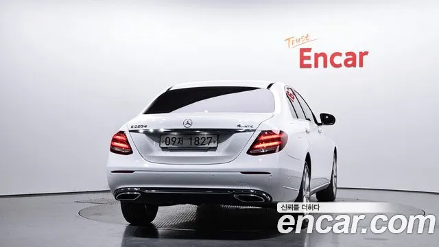Mercedes-Benz E-Class 2018 — фото 3