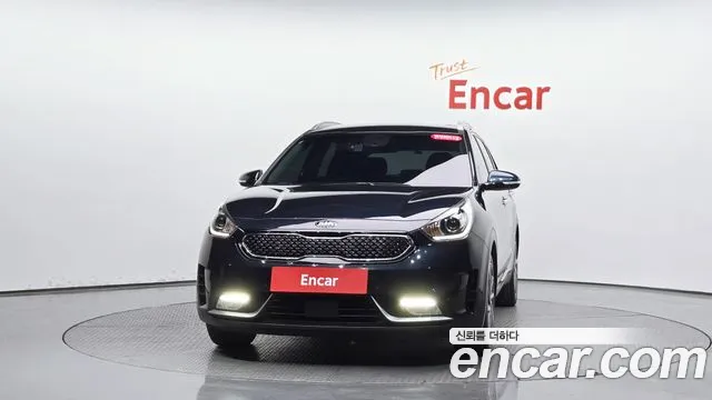 Kia Niro 2017 — фото 2