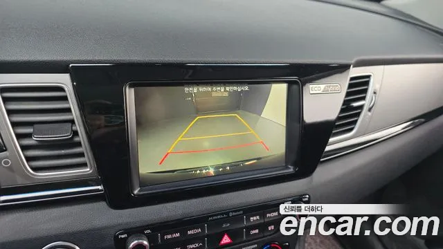 Kia Niro 2017 — фото 19
