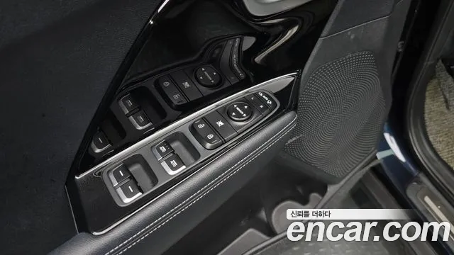 Kia Niro 2017 — фото 20