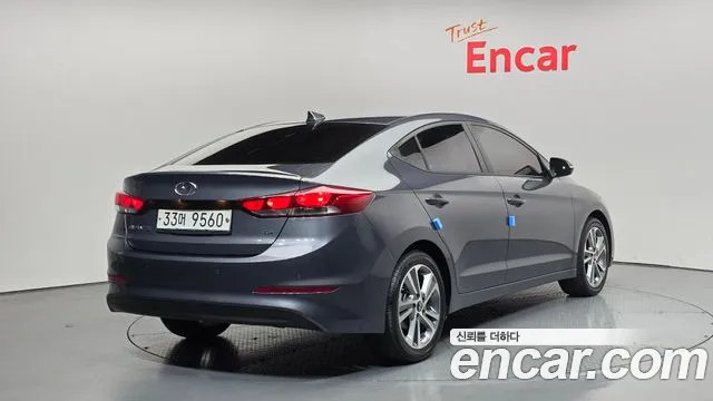 Hyundai AVANTE 2018 — фото 2