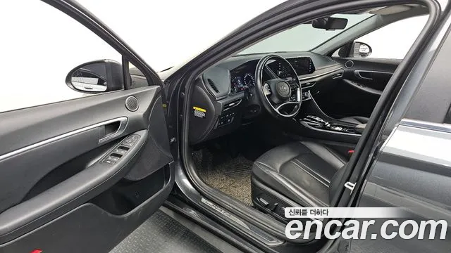 Hyundai Sonata 2020 — фото 12