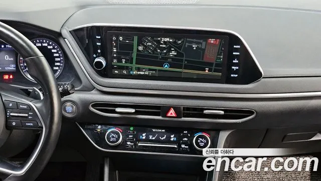 Hyundai Sonata 2020 — фото 18