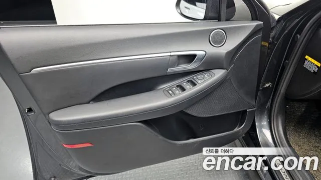 Hyundai Sonata 2020 — фото 13