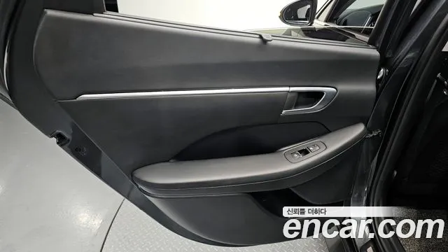 Hyundai Sonata 2020 — фото 14