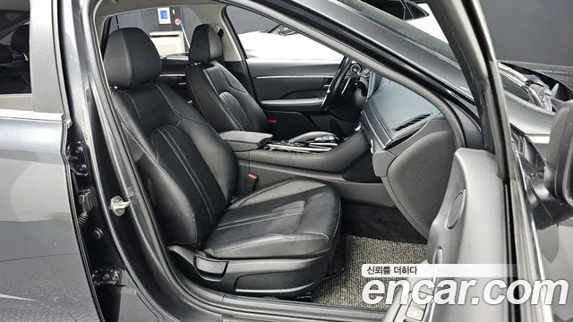 Hyundai Sonata 2020 — фото 15